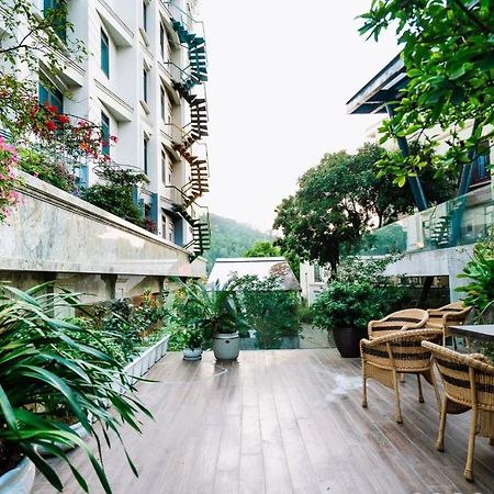 Lake Hills Hotel 하롱 외부 사진