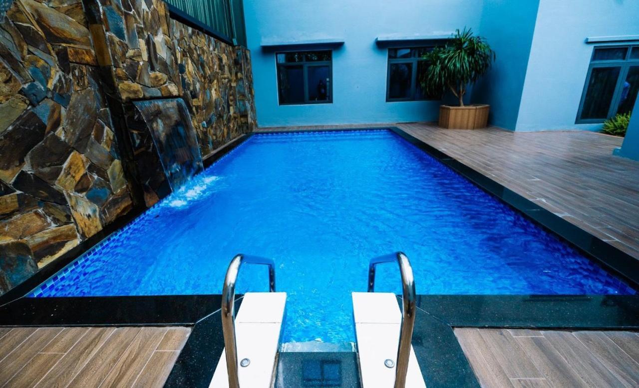 Lake Hills Hotel 하롱 외부 사진