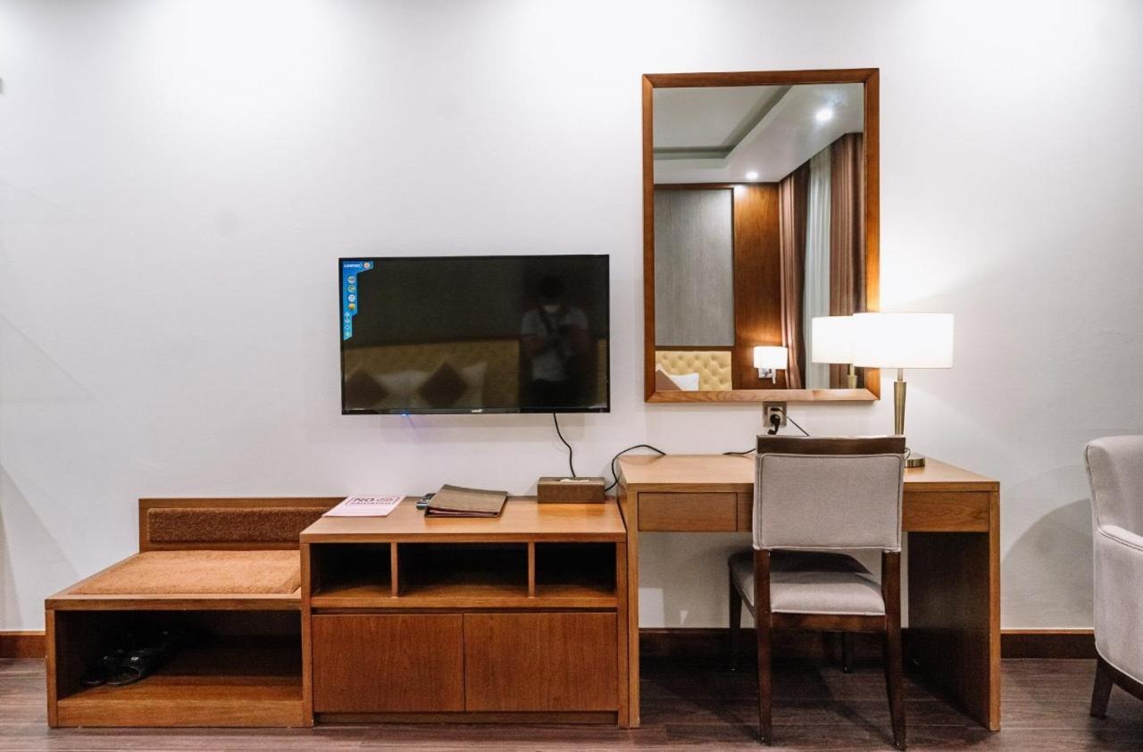 Lake Hills Hotel 하롱 외부 사진