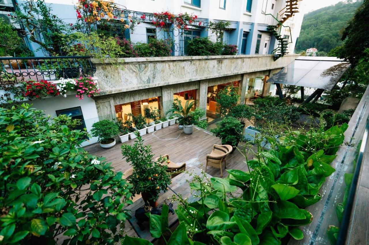 Lake Hills Hotel 하롱 외부 사진