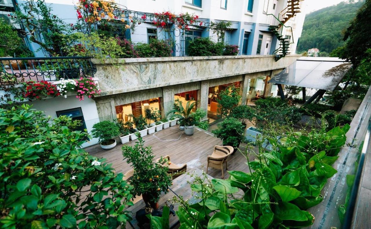 Lake Hills Hotel 하롱 외부 사진